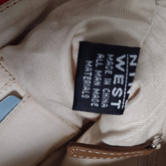 New with tags Red Nine West purse - Picture 5 of 5